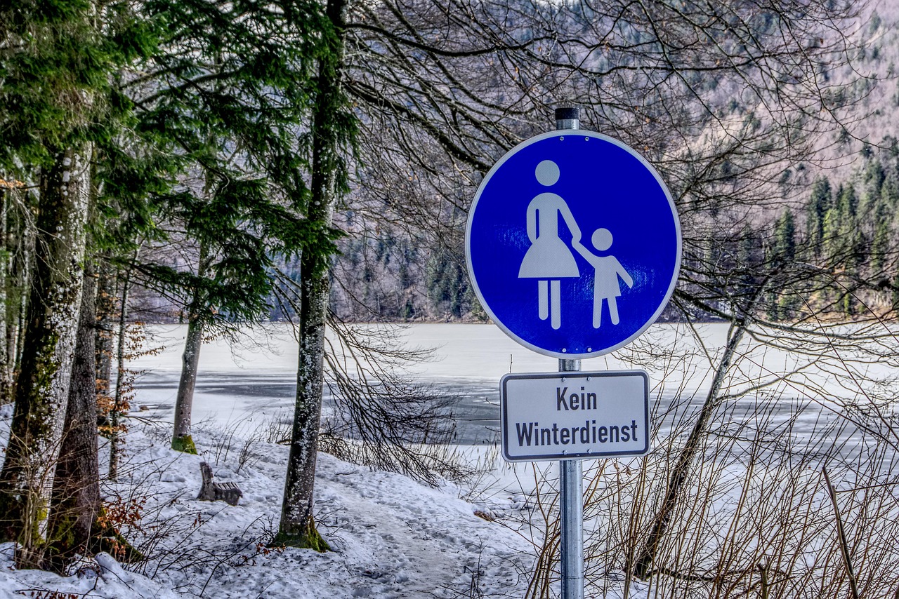 Streudienst in Hannover – Vorbeugendes und akutes Streuen mit umweltgerechten Streumitteln.